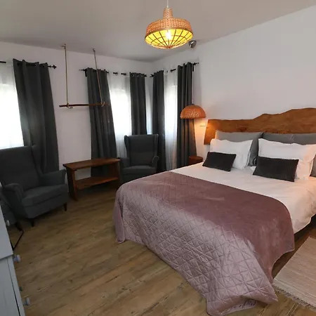 Cangalho Premium Bed and breakfast Azueira