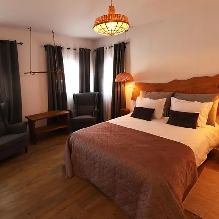 Cangalho Premium Bed and breakfast Azueira