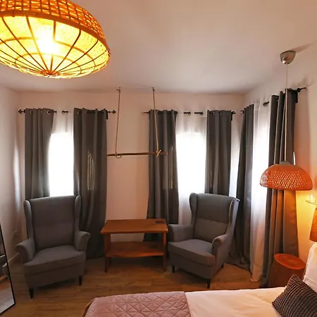 Bed and breakfast Cangalho Premium