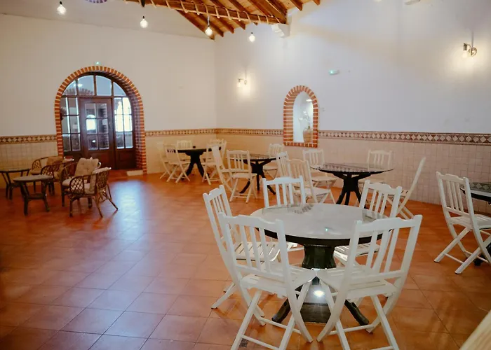 Cangalho Premium Bed and Breakfast Azueira