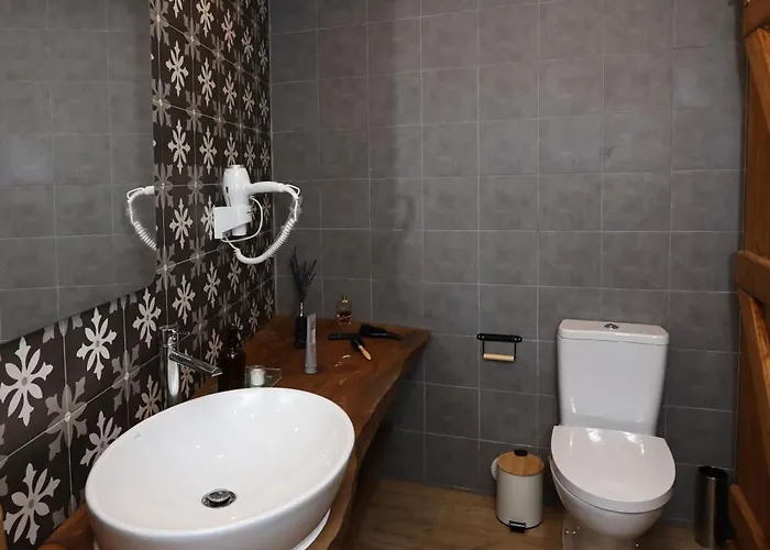 Cangalho Premium Bed and Breakfast