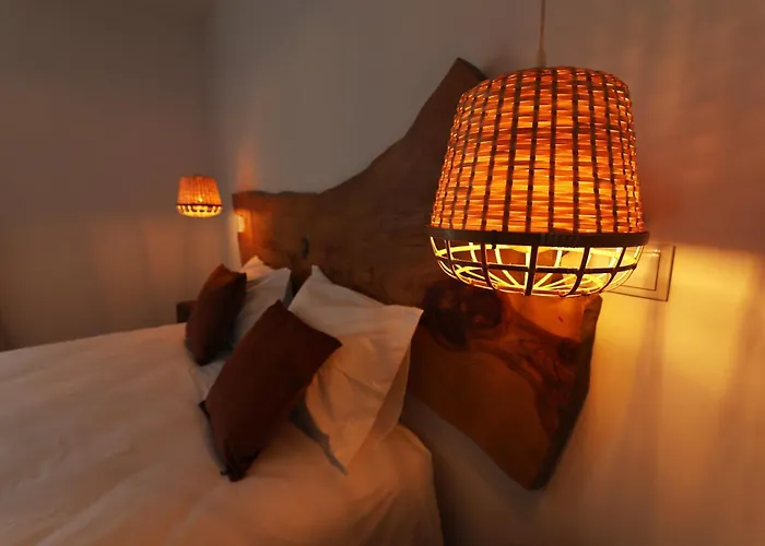 Cangalho Premium Bed and Breakfast Azueira