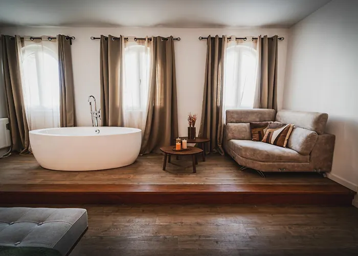 Cangalho Premium Bed and Breakfast Azueira