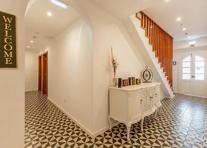 Cangalho Premium Bed and Breakfast Azueira